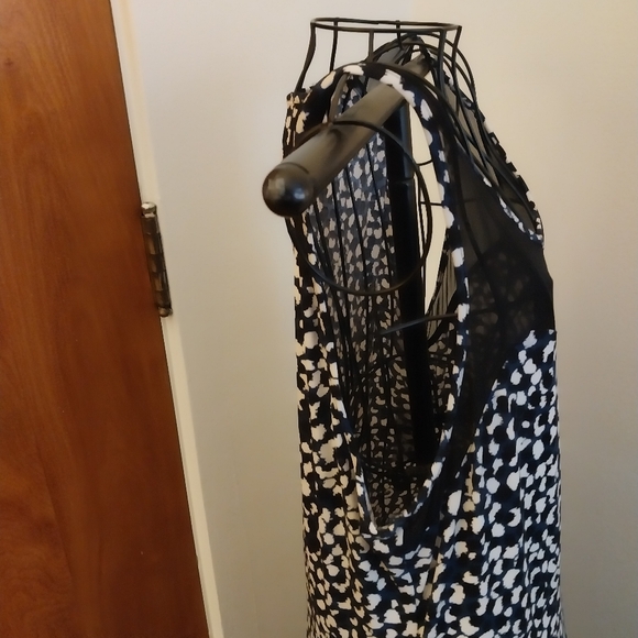 Vince Camuto NWT Black and White Floral Dress Size Xl - Picture 6 of 12